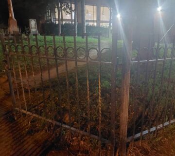 house metal fene photo 2025